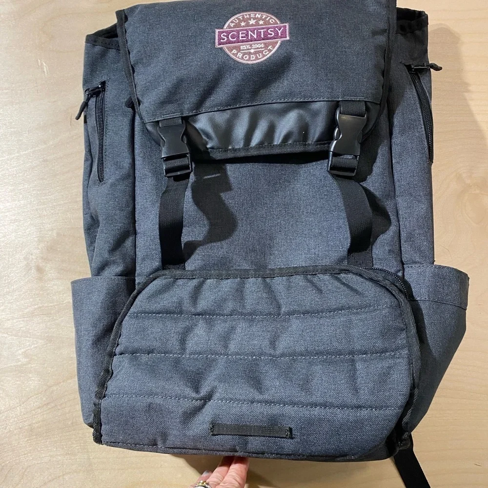 Scentsy Black Backpack (IY)